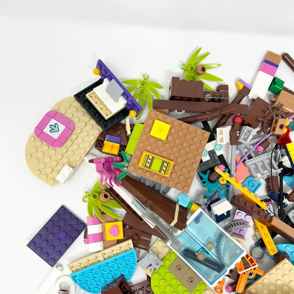 LEGO Heartlake City Amusement Friends  & Another Pieces Bulk Lote INCOMPLETE - Picture 3 of 9
